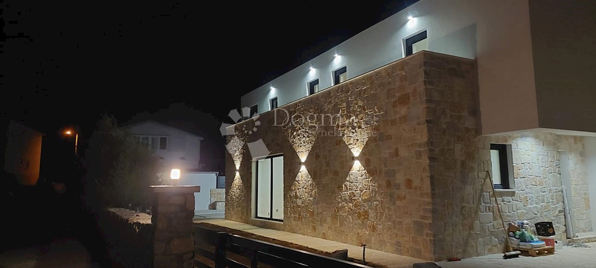 Casa Maslenica, Jasenice, 150m2