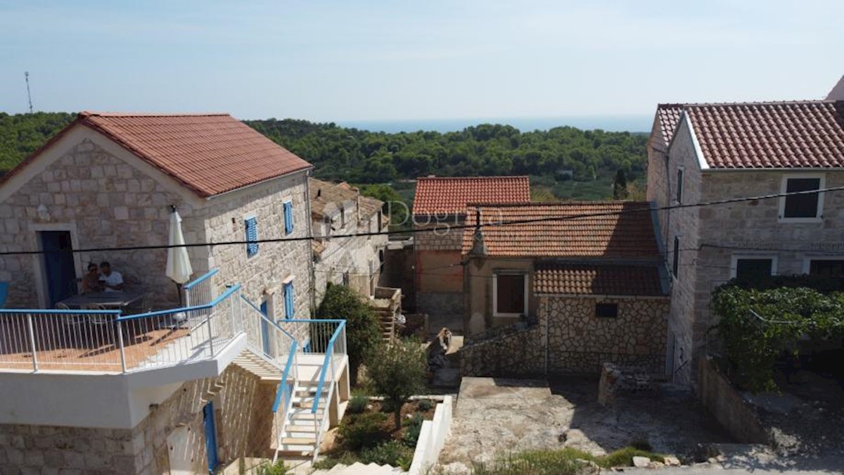 Casa Podstražje, Vis, 105m2