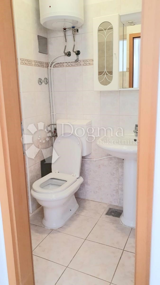 Appartamento Okrug Gornji, Okrug, 39m2