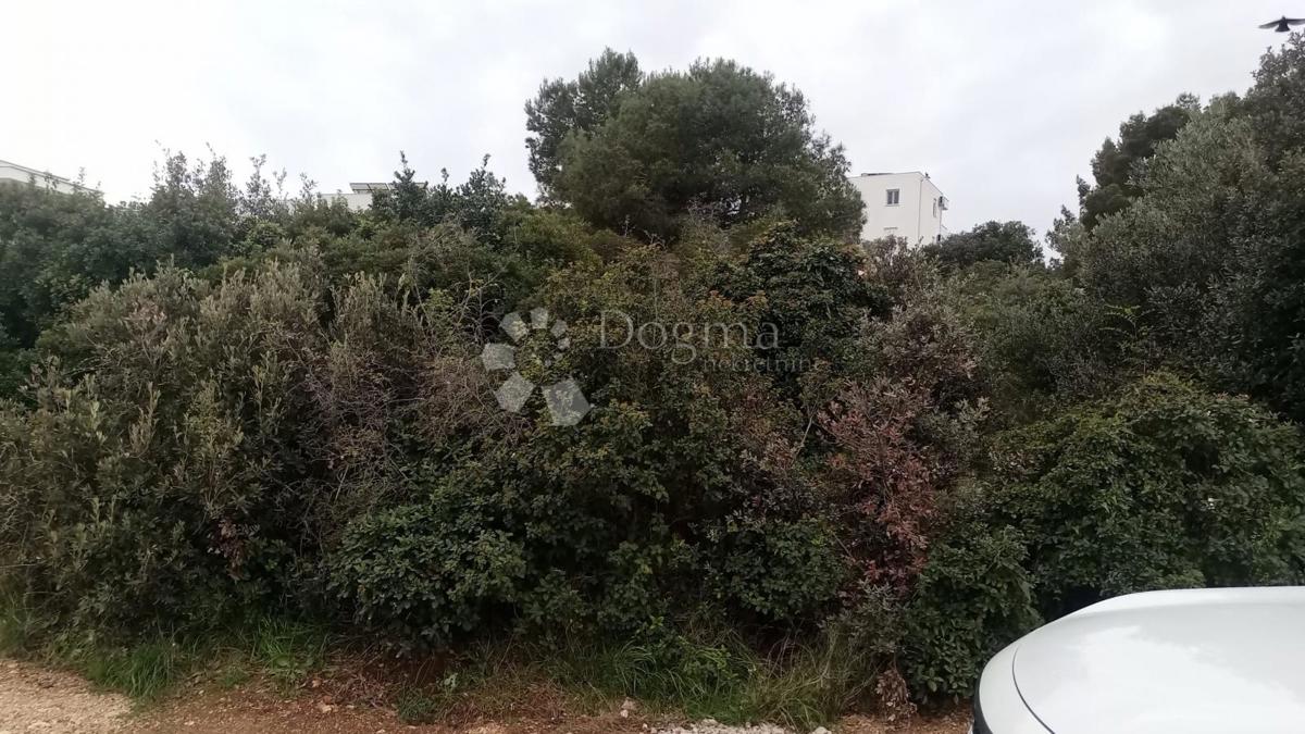 Terreno Tisno, 712m2