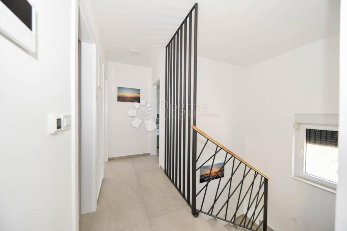 Casa Jadrija, Šibenik - Okolica, 140m2