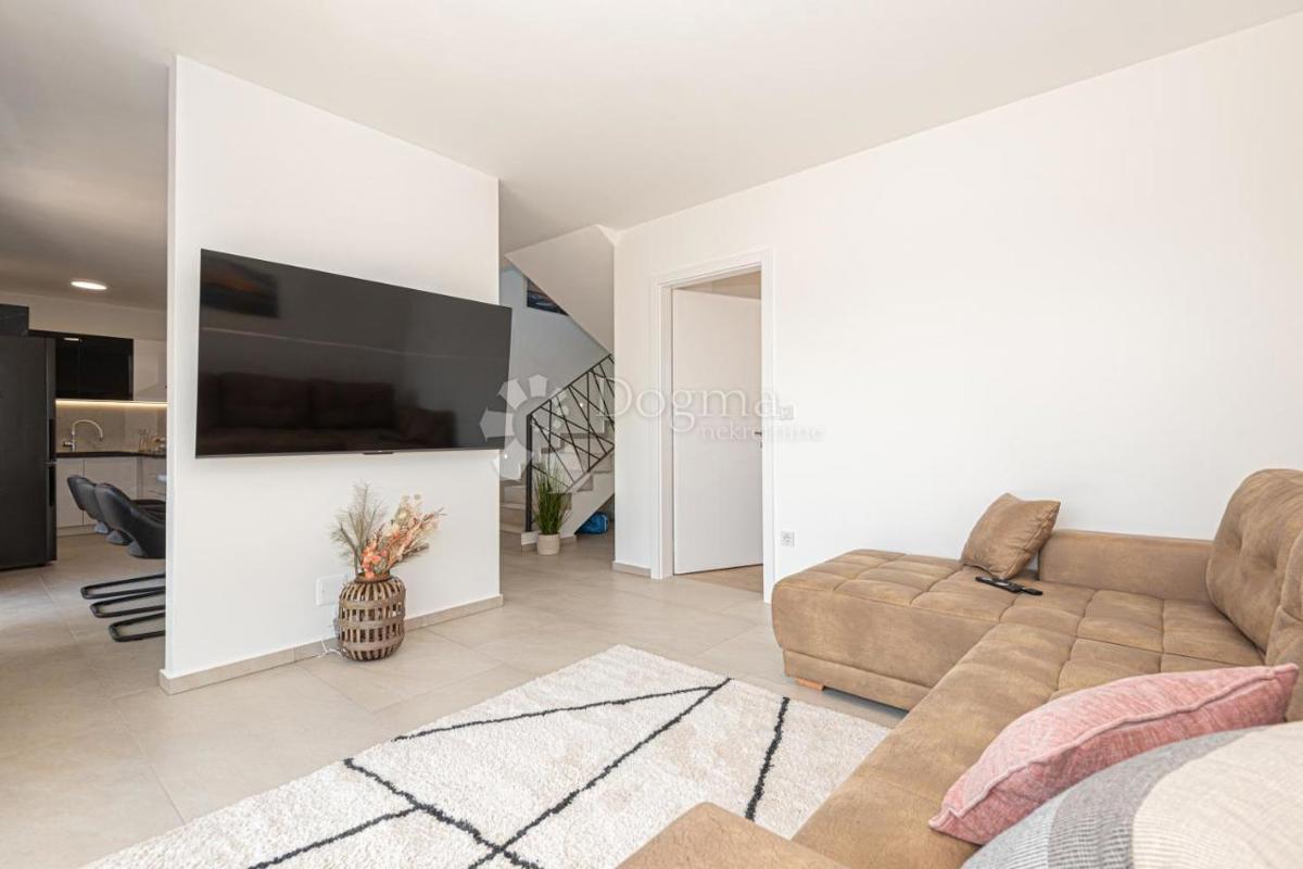 Casa Jadrija, Šibenik - Okolica, 140m2