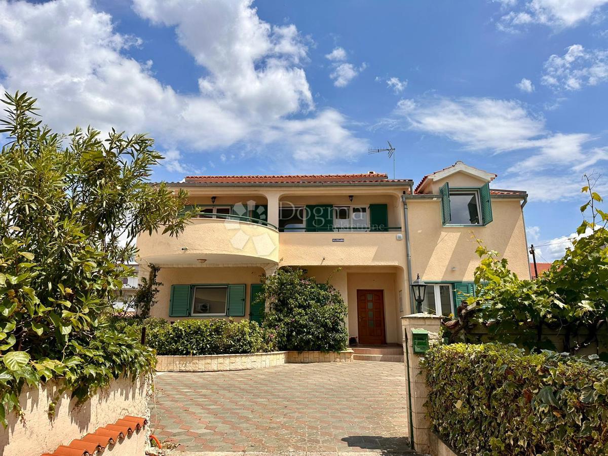 Casa Brodarica, Šibenik - Okolica, 268m2