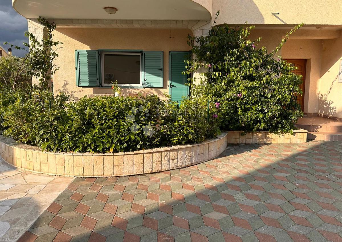 Casa Brodarica, Šibenik - Okolica, 268m2