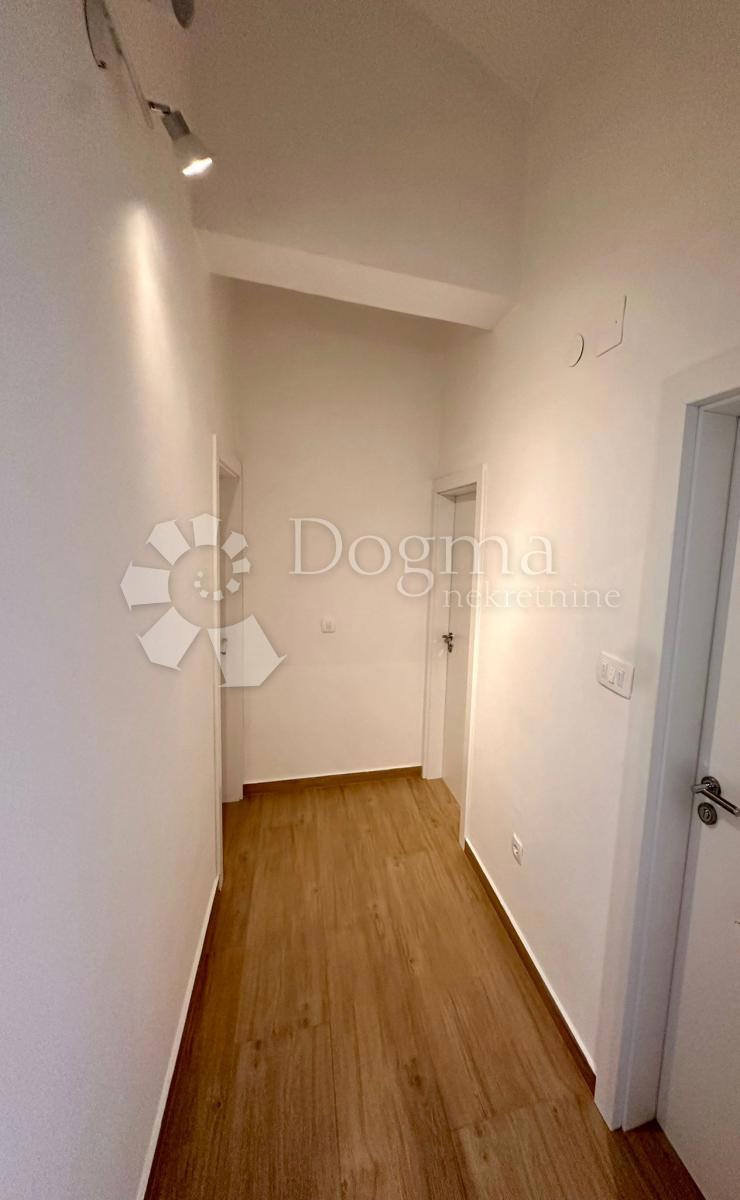 Casa Brodarica, Šibenik - Okolica, 268m2