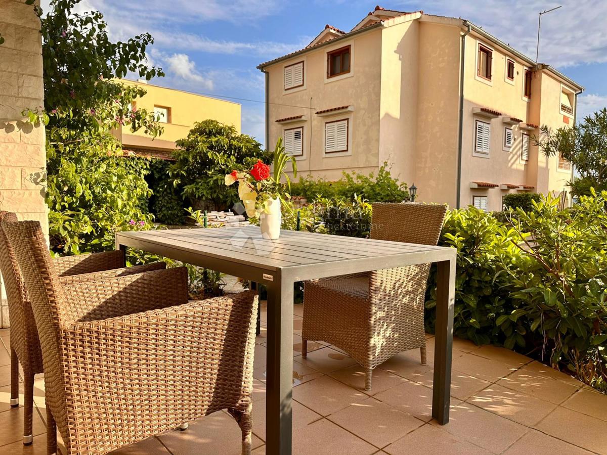 Casa Brodarica, Šibenik - Okolica, 268m2