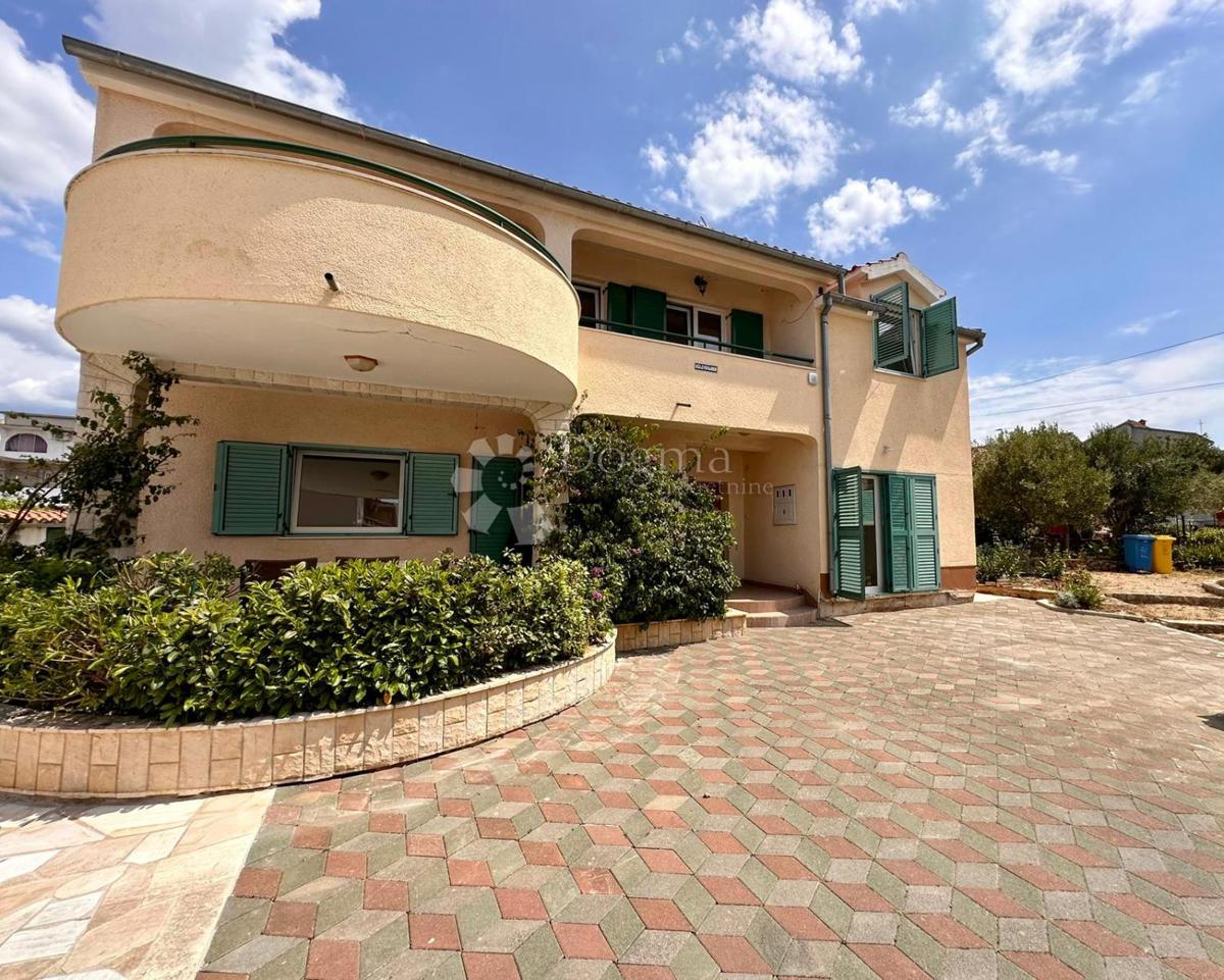 Casa Brodarica, Šibenik - Okolica, 268m2