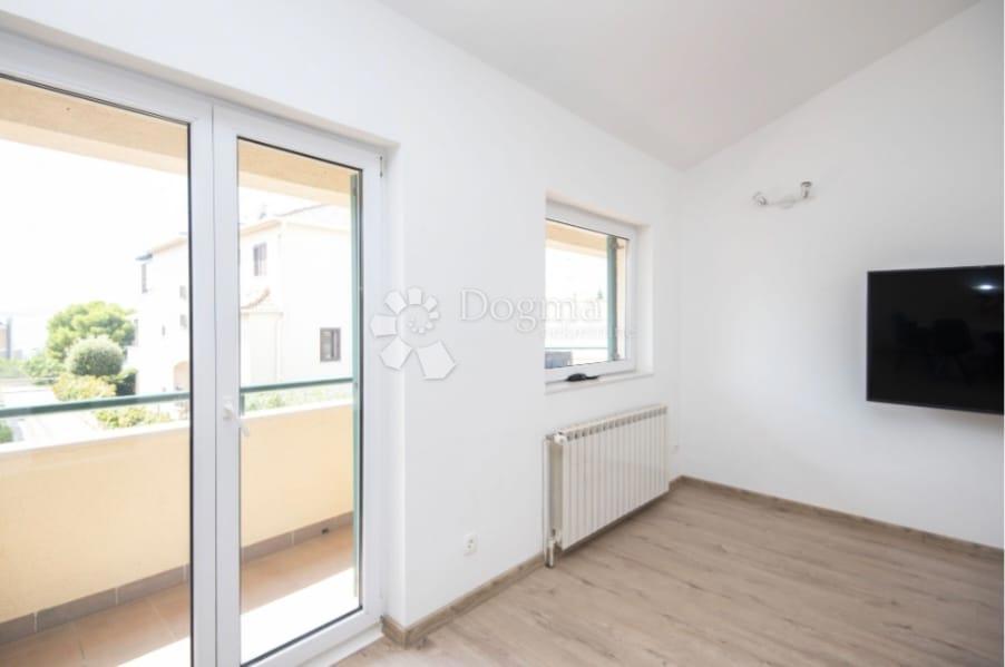 Casa Brodarica, Šibenik - Okolica, 268m2