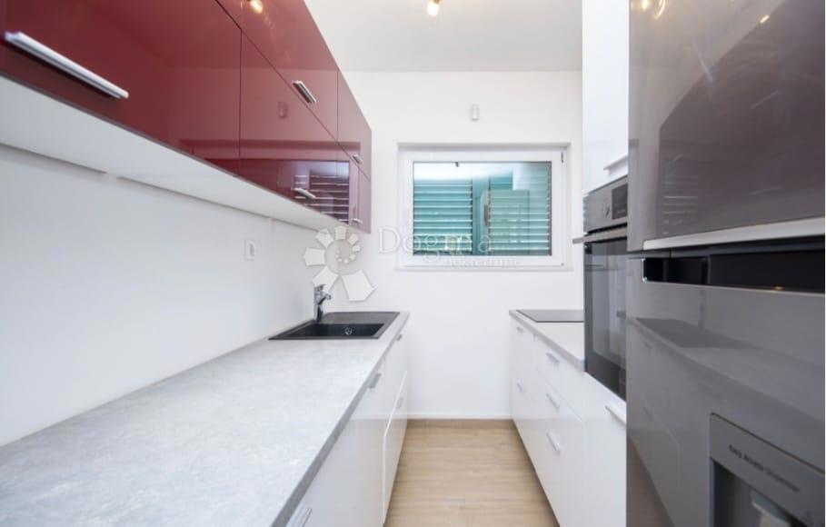 Casa Brodarica, Šibenik - Okolica, 268m2