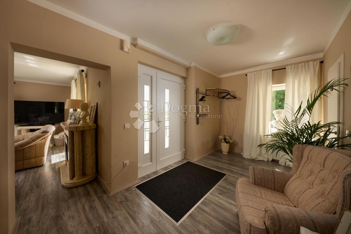 Casa Sveta Jana, Jastrebarsko - Okolica, 330m2