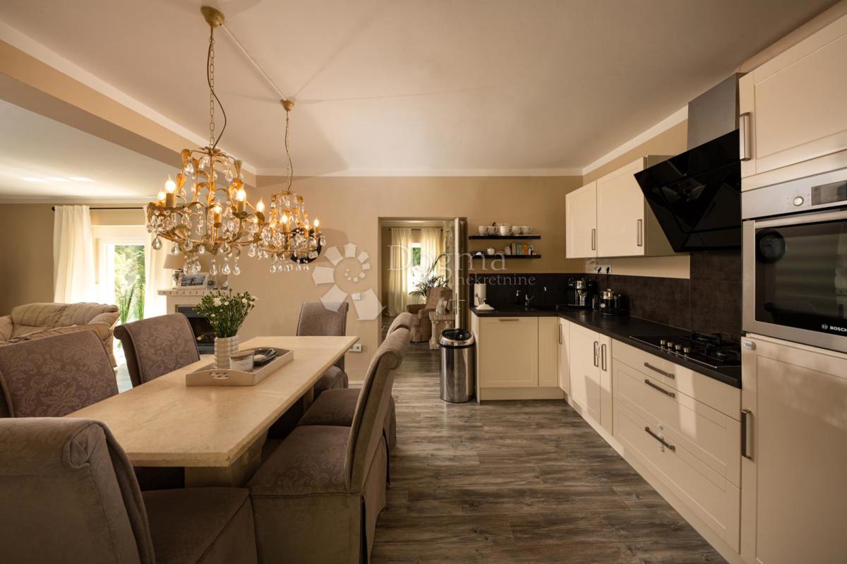 Casa Sveta Jana, Jastrebarsko - Okolica, 330m2