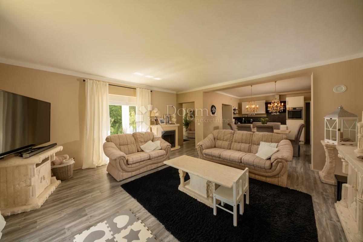 Casa Sveta Jana, Jastrebarsko - Okolica, 330m2