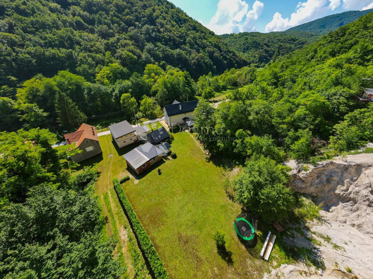 Casa Sveta Jana, Jastrebarsko - Okolica, 330m2