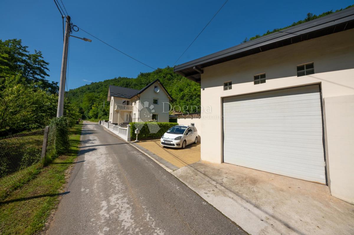 Casa Sveta Jana, Jastrebarsko - Okolica, 330m2