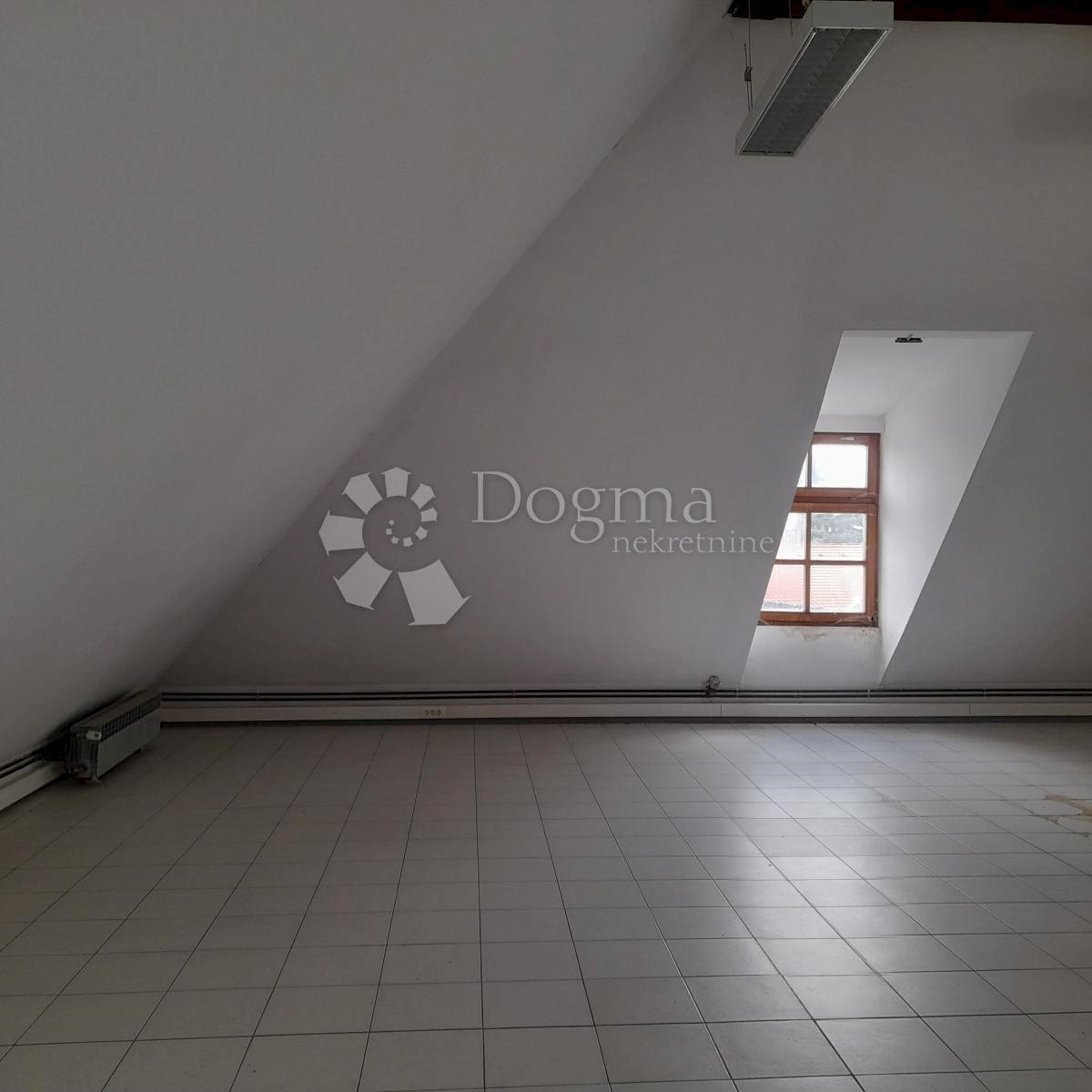 Locale commerciale Centar, Čakovec, 179,04m2