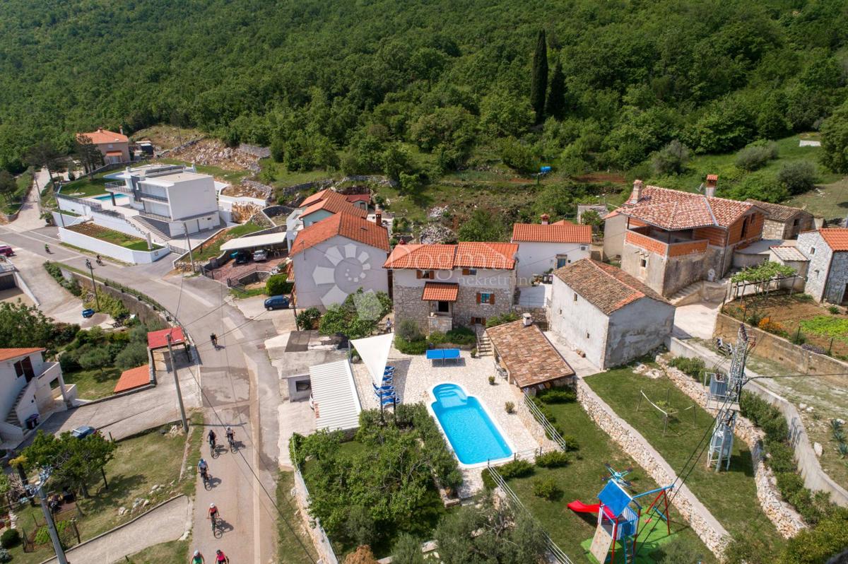 Casa Brseč, Mošćenička Draga, 120,50m2