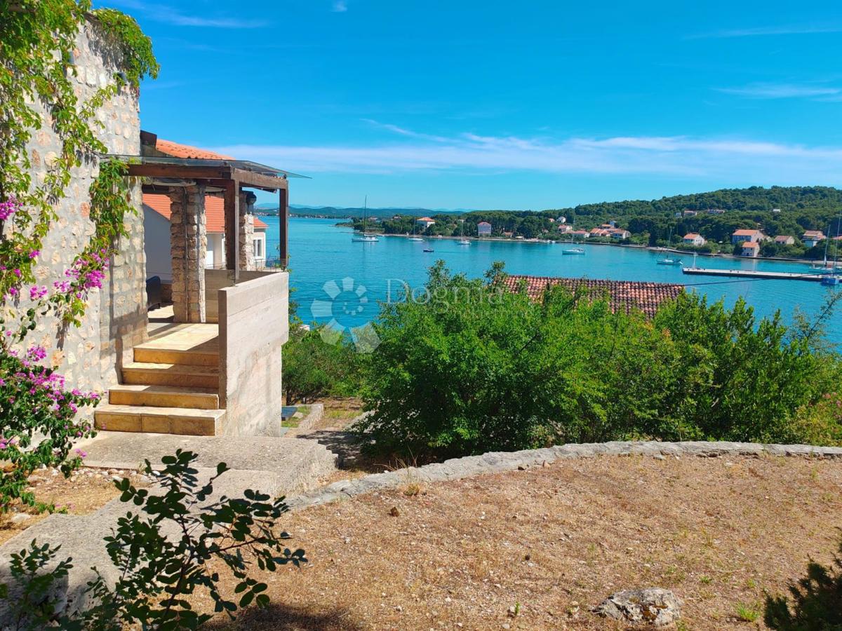 Casa Zlarin, Šibenik - Okolica, 168m2