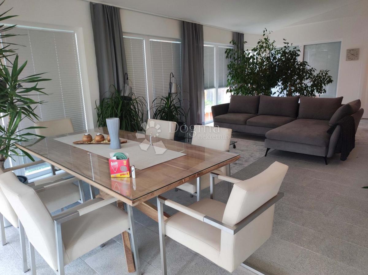 Casa Mihotići, Matulji, 304m2