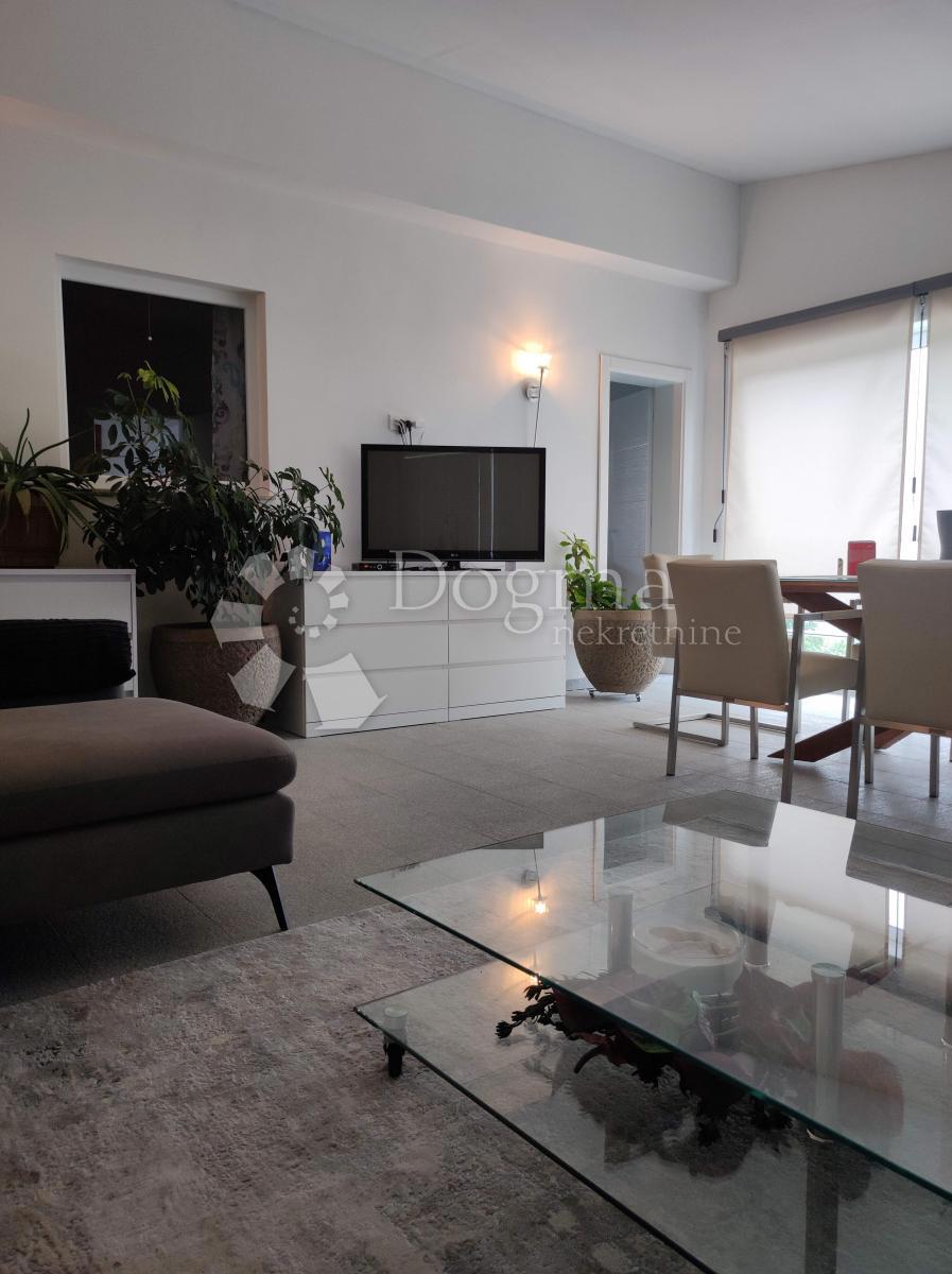 Casa Mihotići, Matulji, 304m2