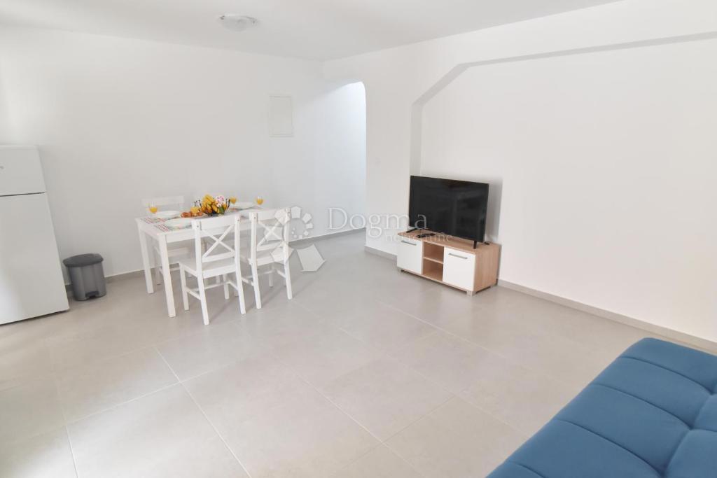 Casa Ljubač, Ražanac, 350,36m2