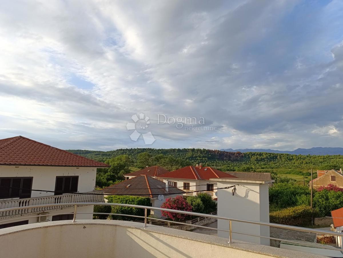 Casa Ljubač, Ražanac, 350,36m2