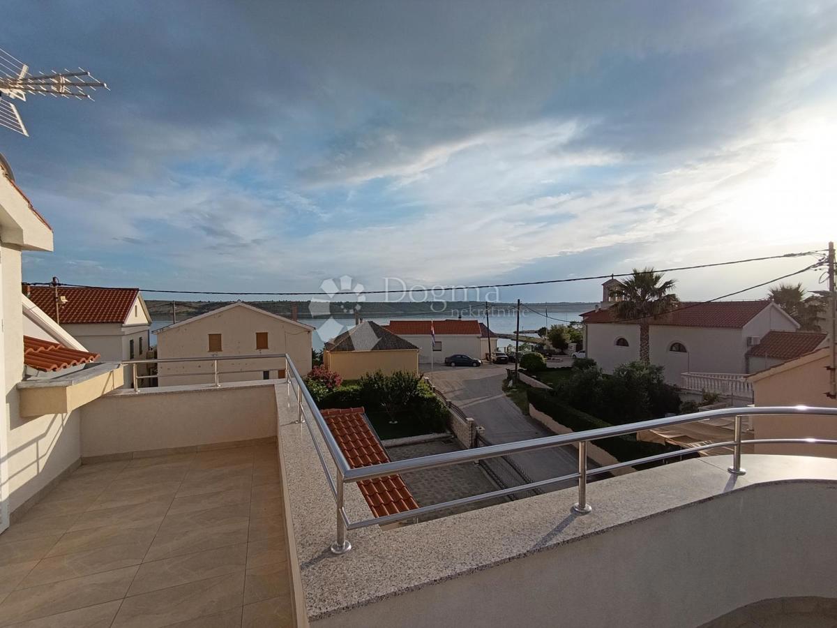 Casa Ljubač, Ražanac, 350,36m2