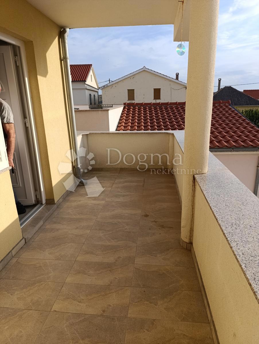 Casa Ljubač, Ražanac, 350,36m2