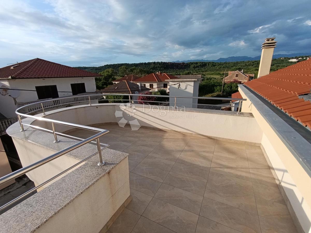 Casa Ljubač, Ražanac, 350,36m2