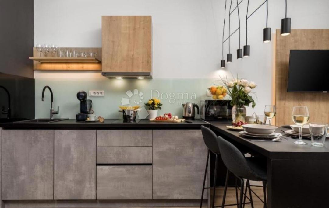 Allogio Centar, Rijeka, 135m2