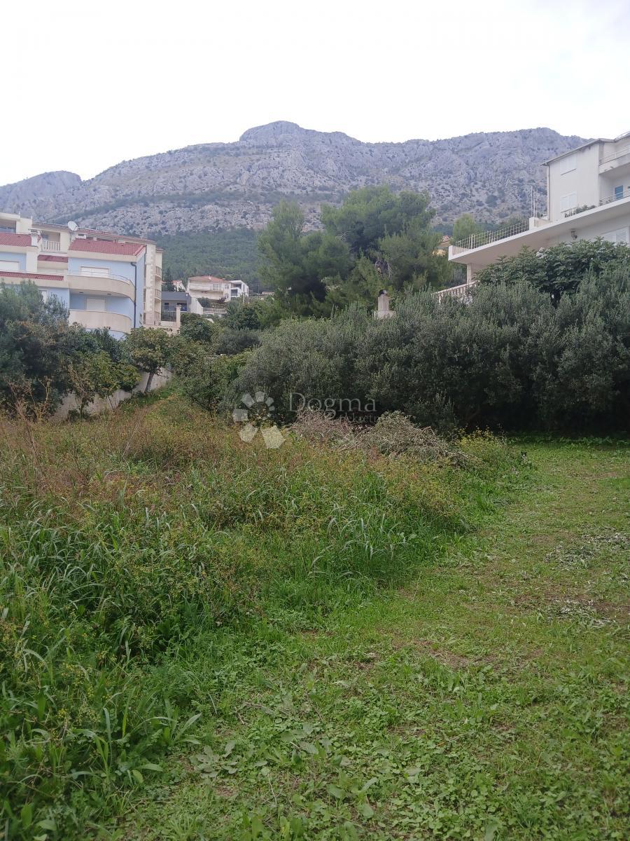Terreno Omiš, 695m2