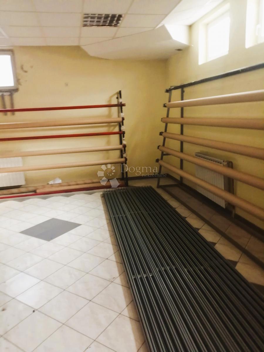 Locale commerciale Centar, Bjelovar, 354,42m2