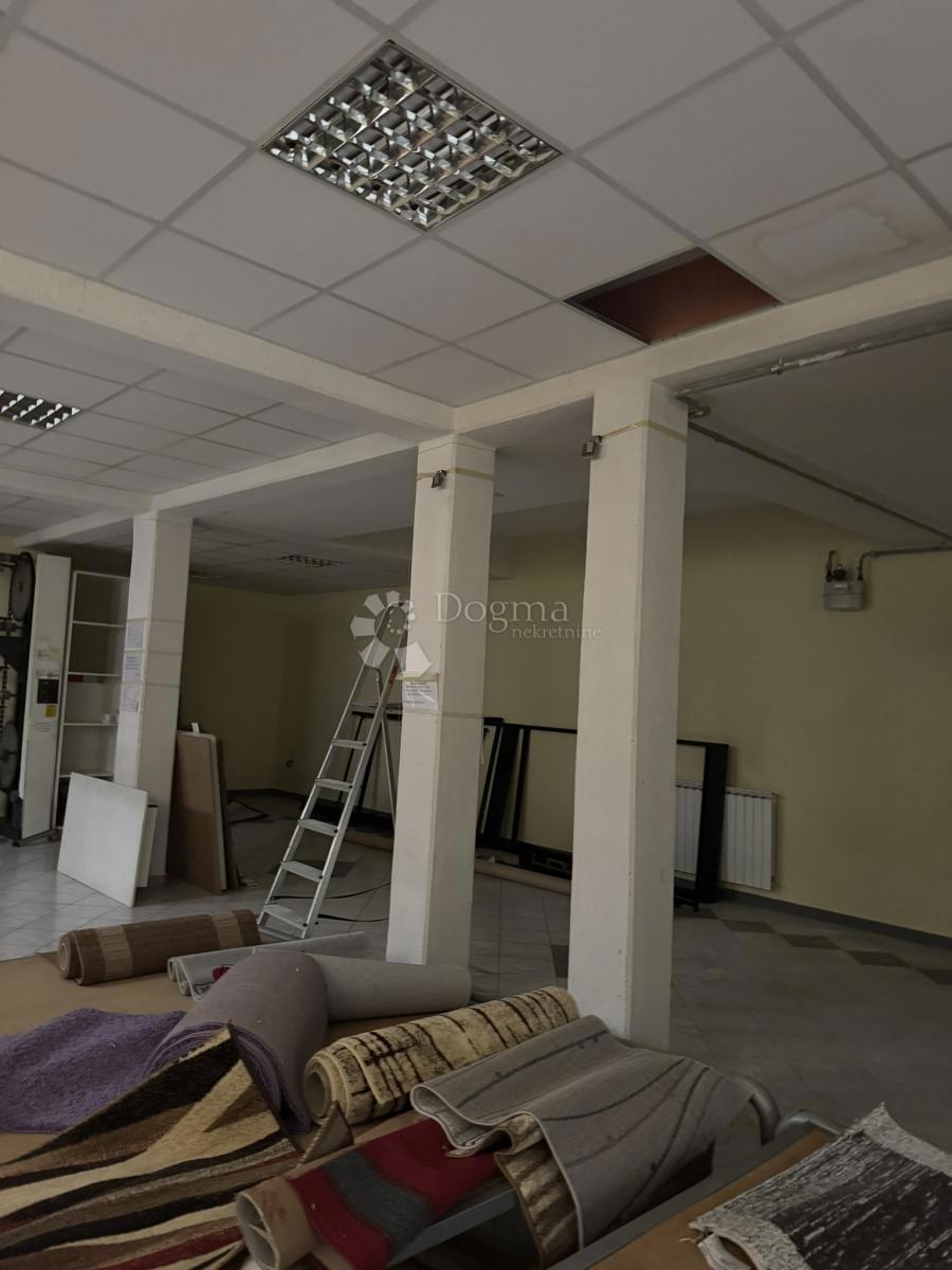 Locale commerciale Centar, Bjelovar, 354,42m2