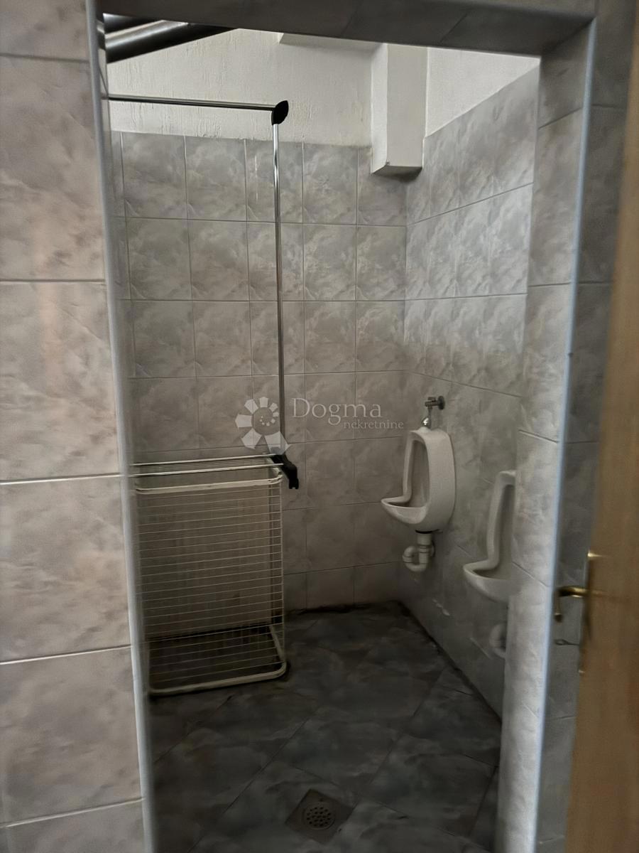 Locale commerciale Centar, Bjelovar, 354,42m2