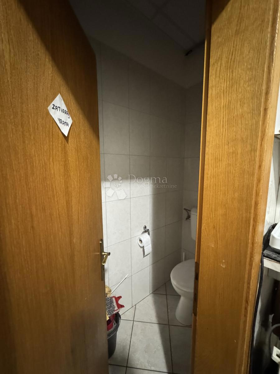 Locale commerciale Centar, Bjelovar, 354,42m2