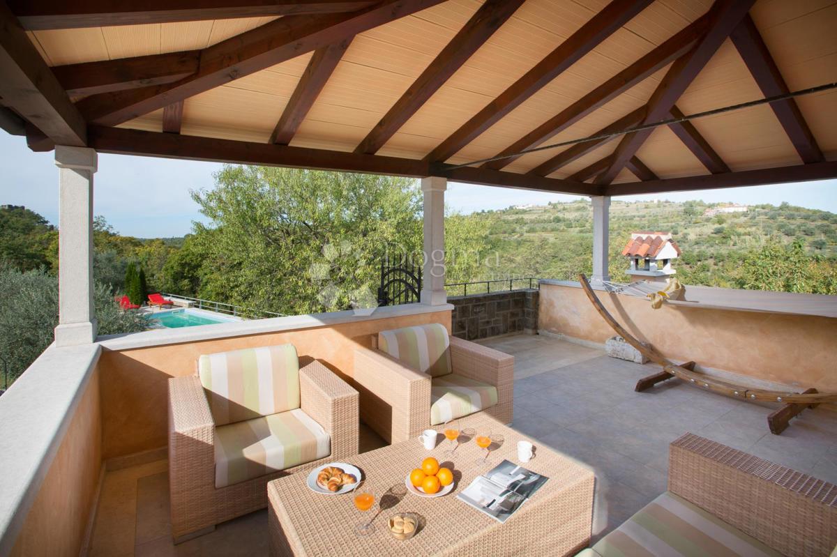 Casa Momjan, Buje, Momjan, Buje, Istarska županija, 130,80m2