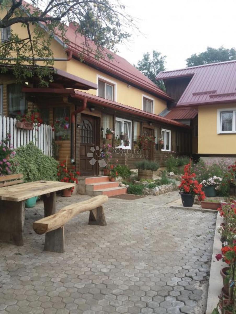 Casa Škare, Otočac, 900m2