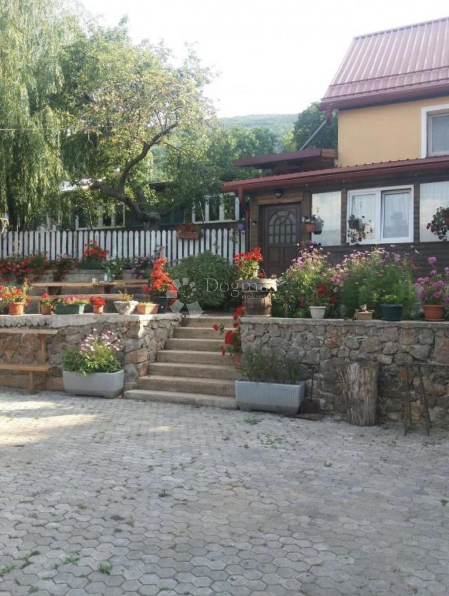 Casa Škare, Otočac, 900m2