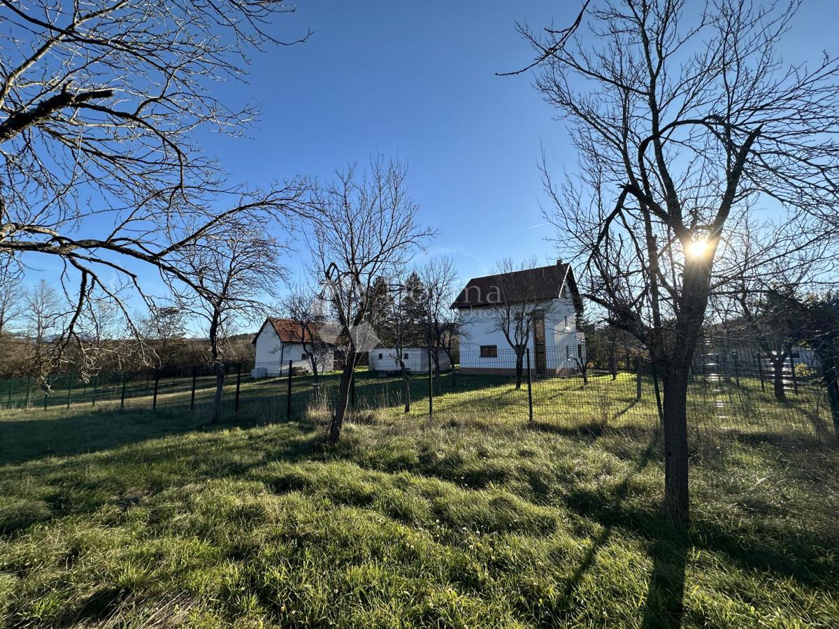 Casa Ličko Cerje, Lovinac, 250m2