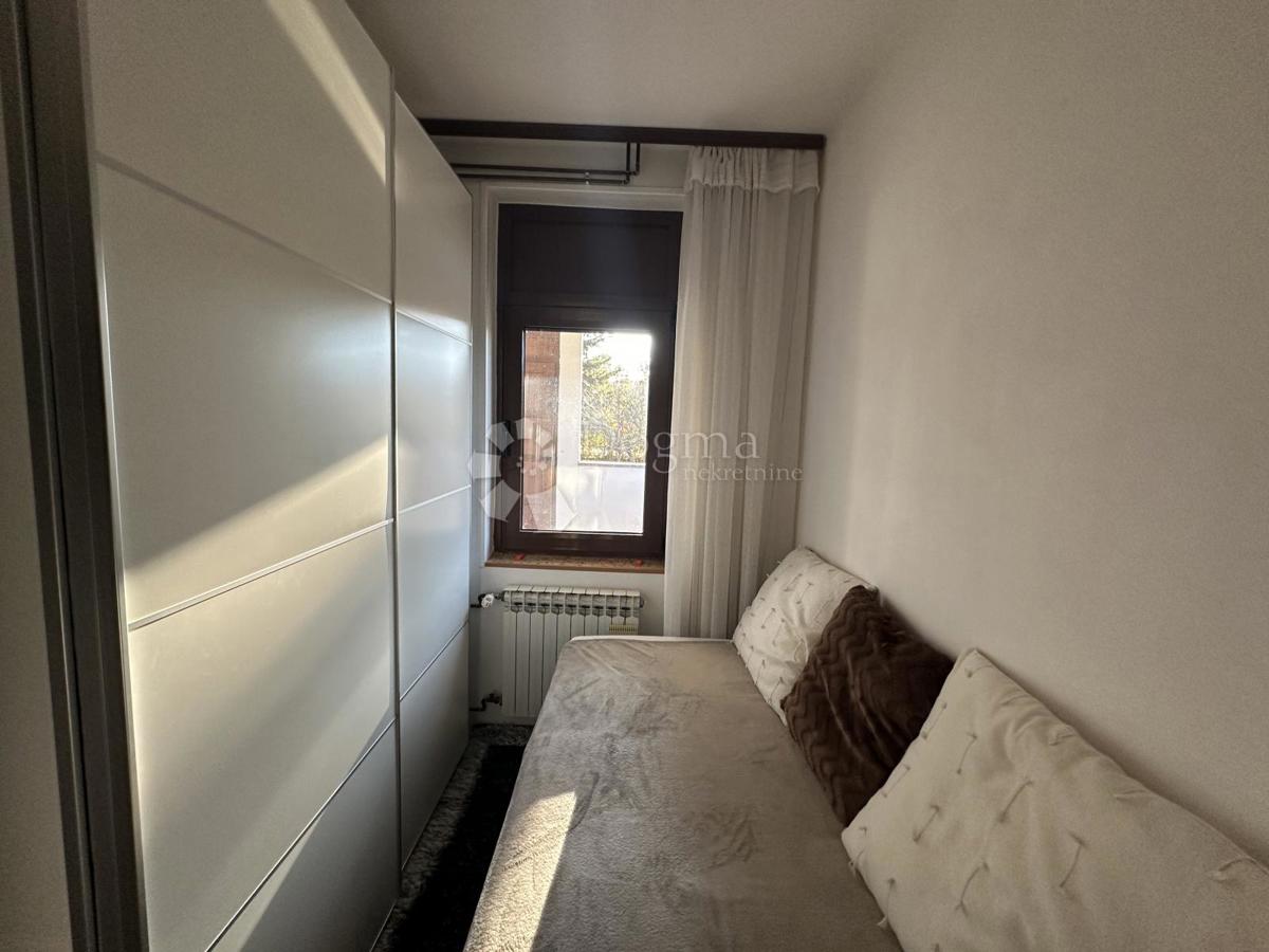 Casa Ličko Cerje, Lovinac, 250m2