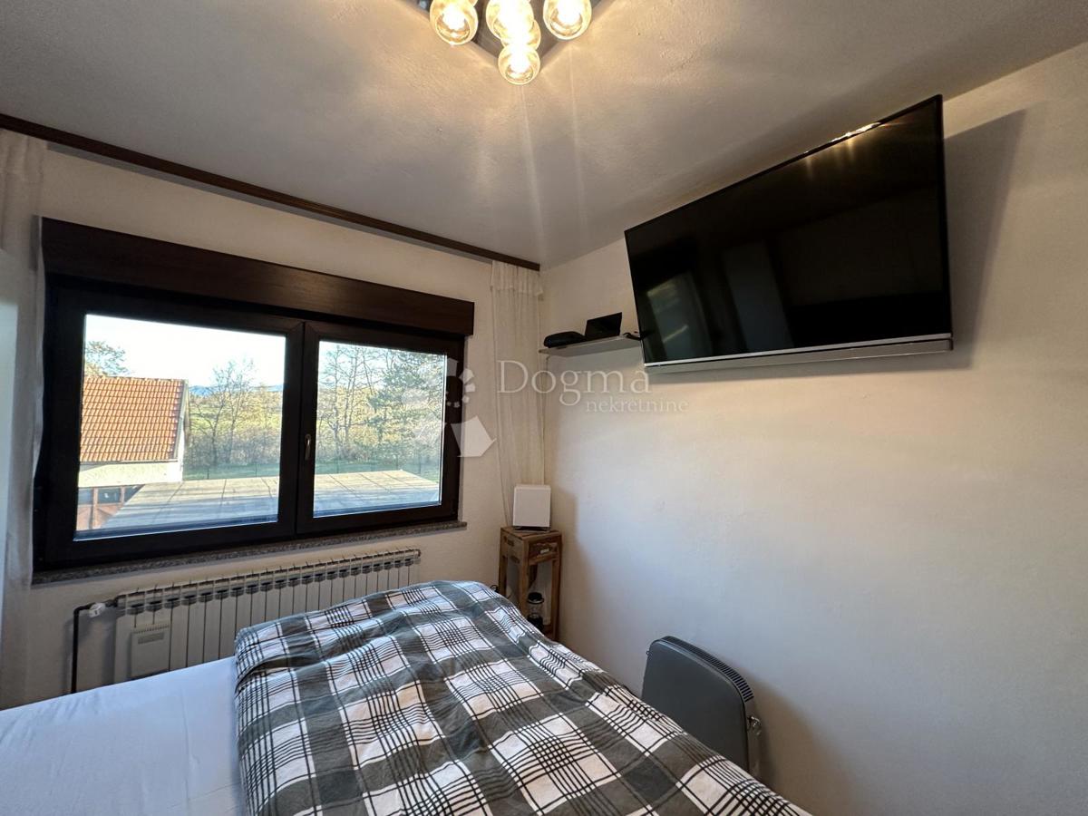 Casa Ličko Cerje, Lovinac, 250m2