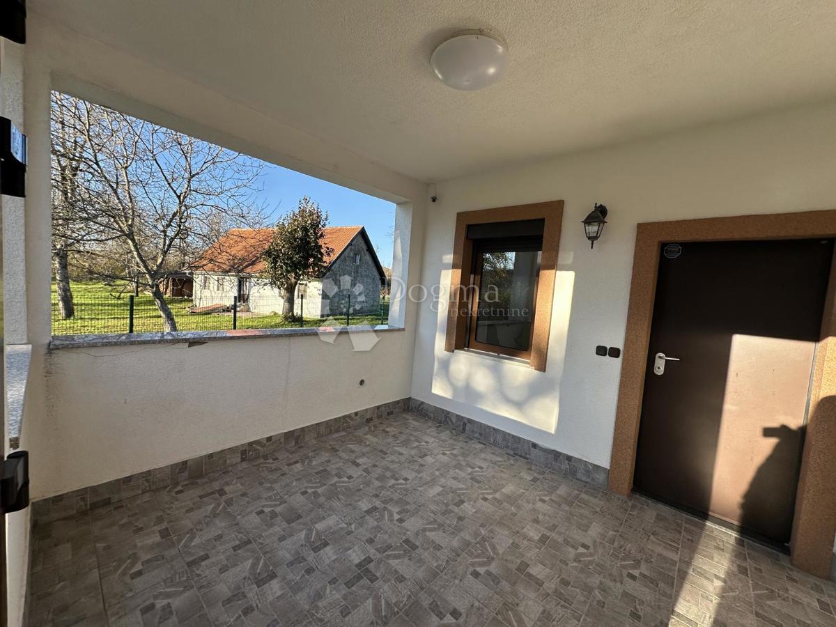 Casa Ličko Cerje, Lovinac, 250m2