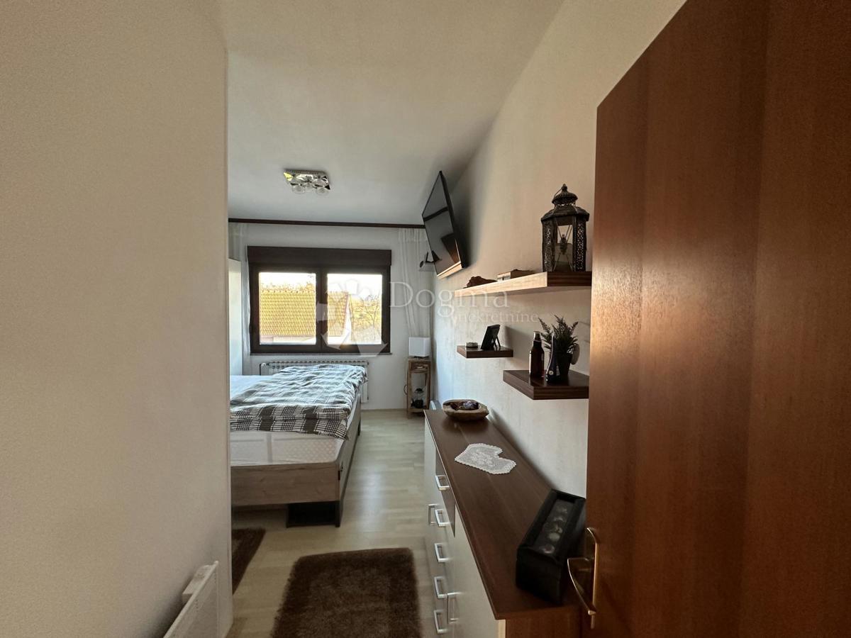 Casa Ličko Cerje, Lovinac, 250m2