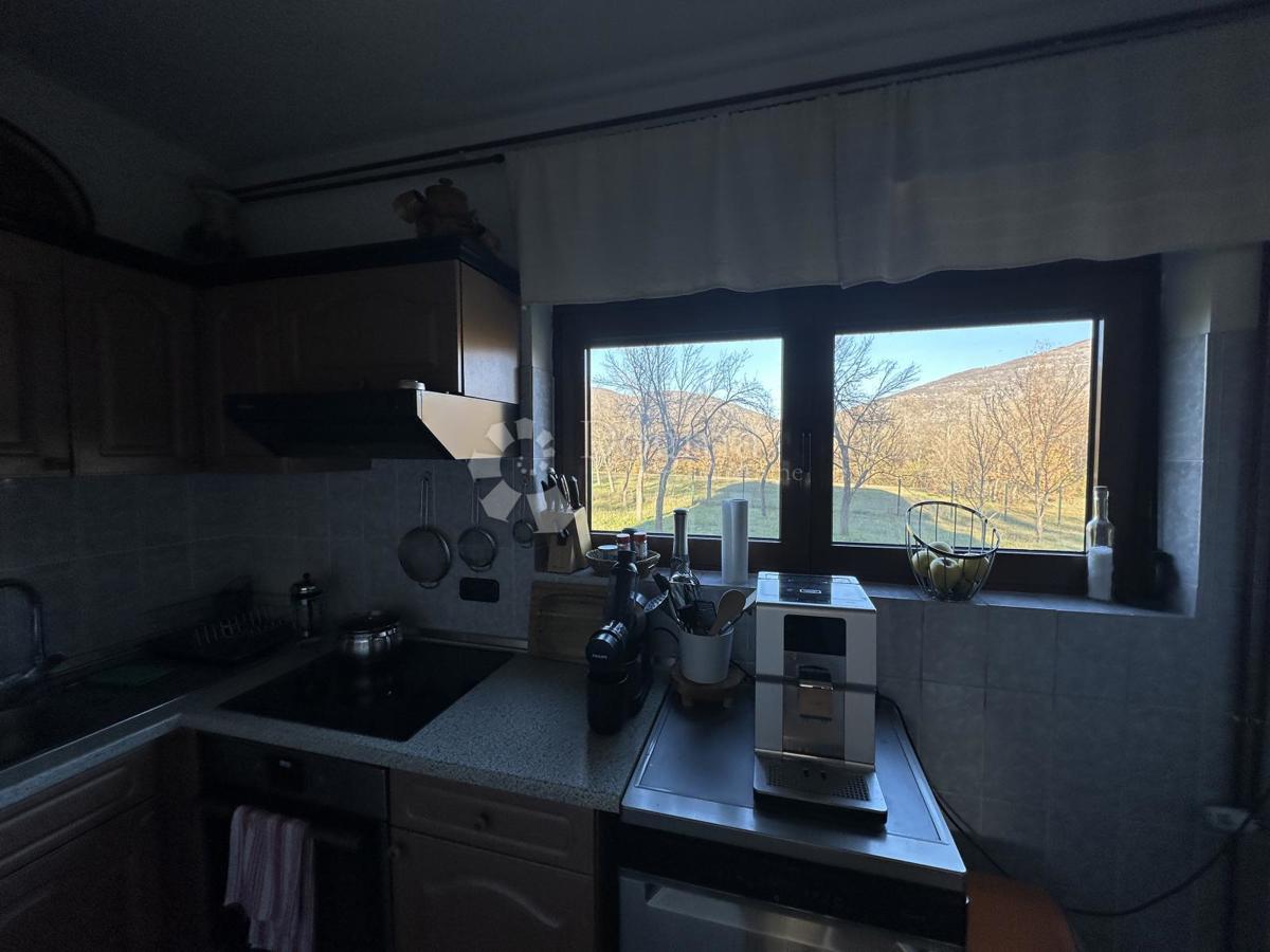 Casa Ličko Cerje, Lovinac, 250m2