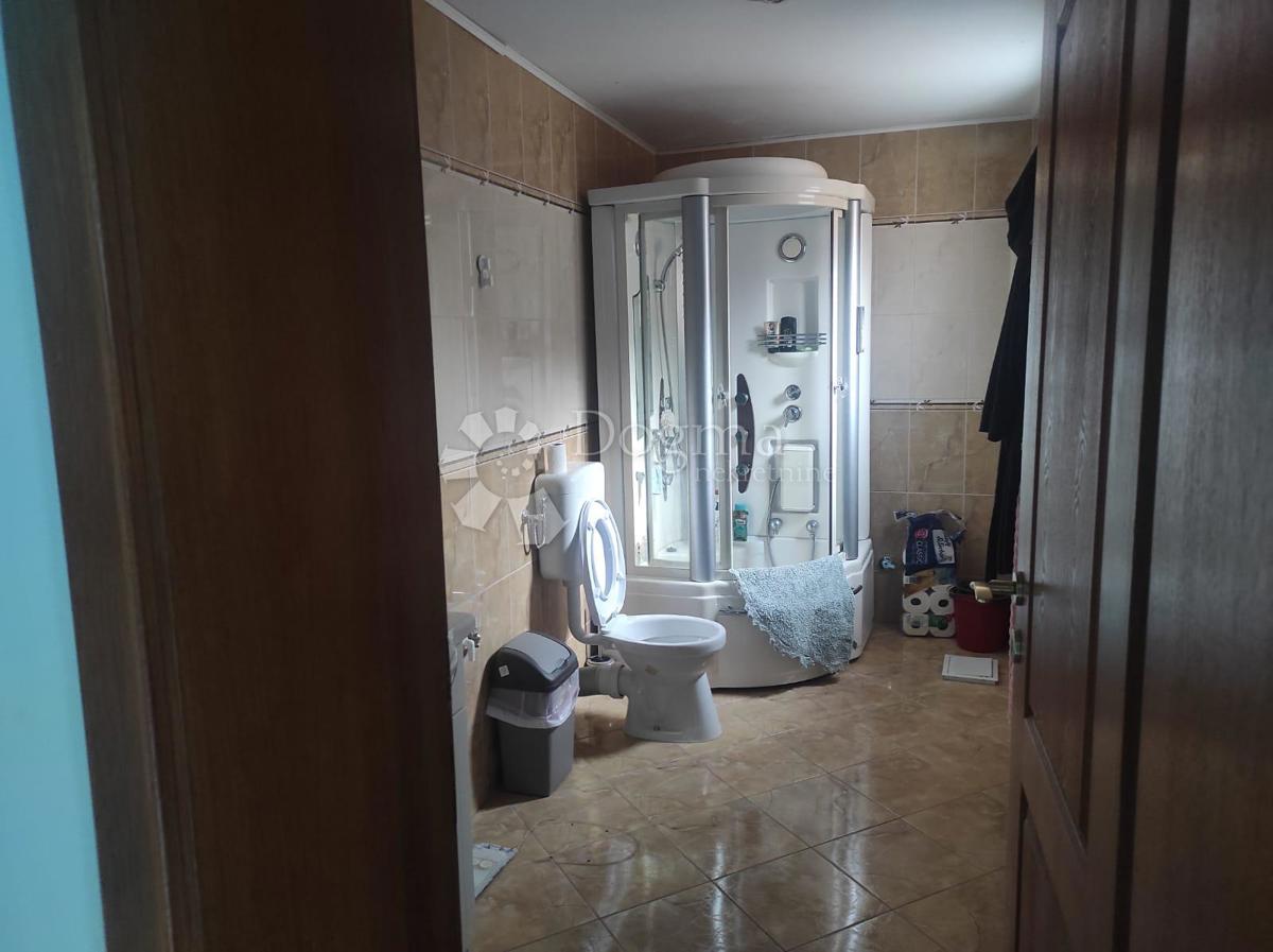 Casa Sopnica, Sesvete, 220m2