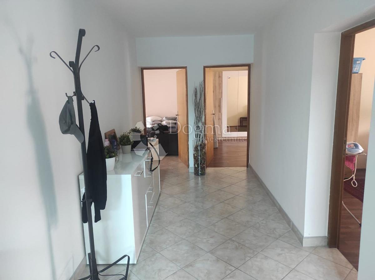 Casa Sopnica, Sesvete, 220m2