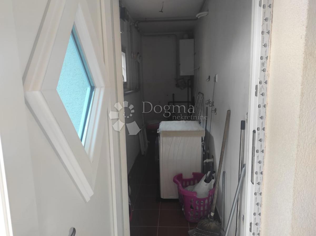 Casa Sopnica, Sesvete, 220m2