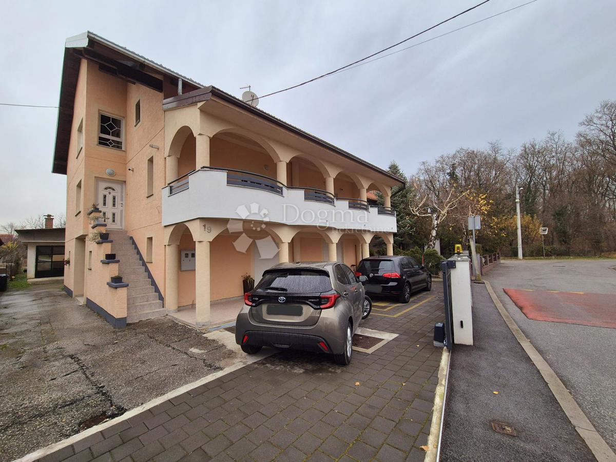 Casa Sopnica, Sesvete, 220m2