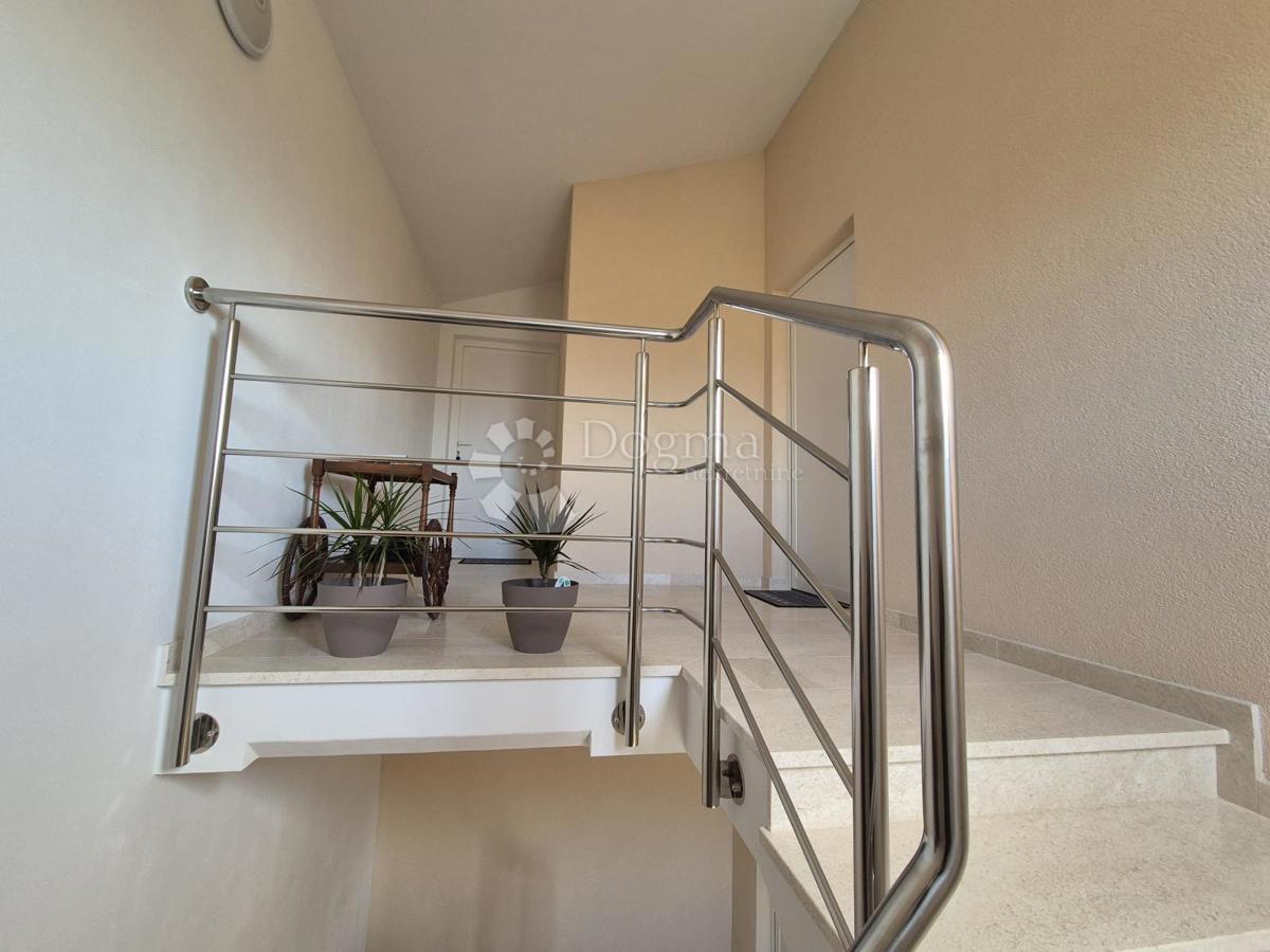 Appartamento soleggiato con vista su Brioni