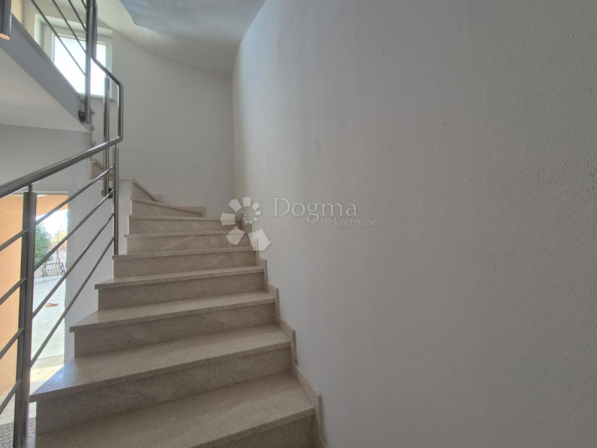 Appartamento soleggiato con vista su Brioni