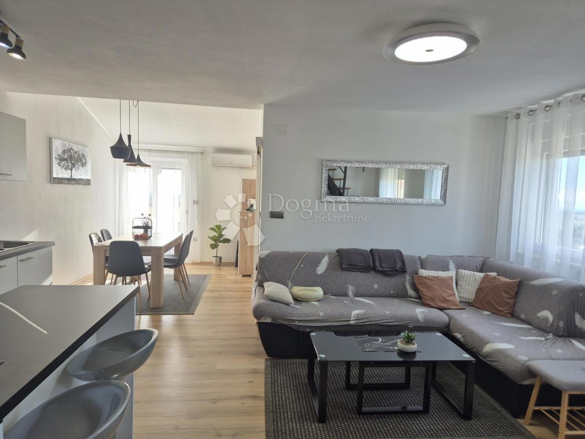 Appartamento soleggiato con vista su Brioni